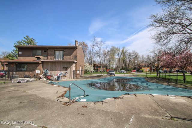 7074 Wildwood Cir, 167, Louisville, KY 40291