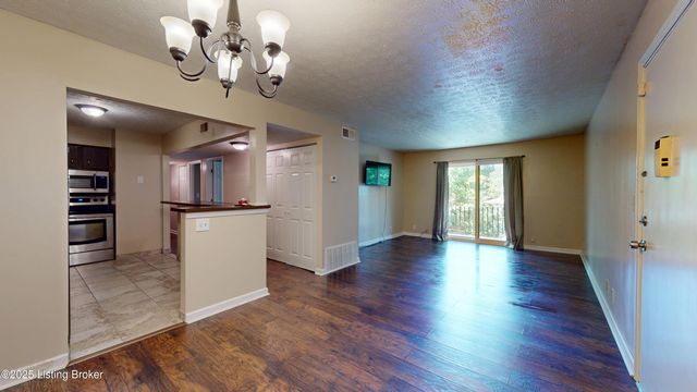 7074 Wildwood Cir, 167, Louisville, KY 40291