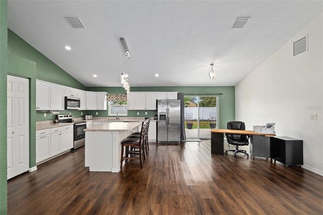 14118 SW 32ND TERRACE ROAD, Ocala, FL 34473