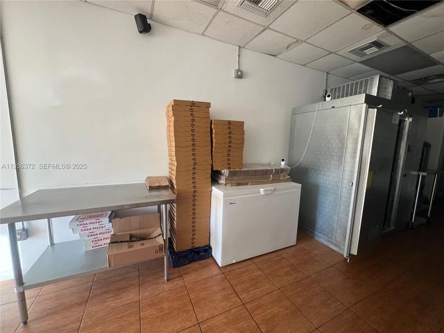 16451 NE 15th Ave, North Miami Beach, FL 33162