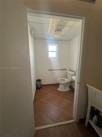 16451 NE 15th Ave, North Miami Beach, FL 33162