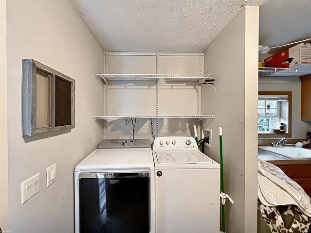 21551 Clochette Drive, Macomb Twp, MI 48044