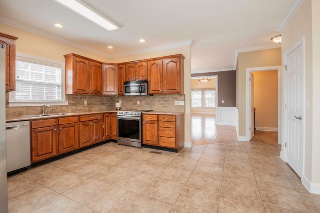 8704 Sunridge Drive, Ooltewah, TN 37363