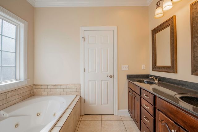 8704 Sunridge Drive, Ooltewah, TN 37363