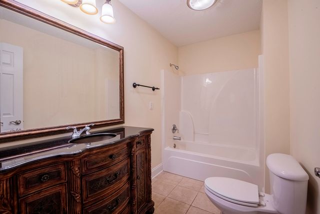 8704 Sunridge Drive, Ooltewah, TN 37363