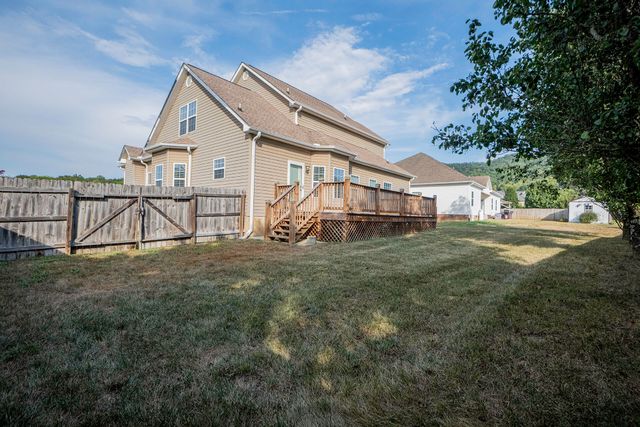 8704 Sunridge Drive, Ooltewah, TN 37363