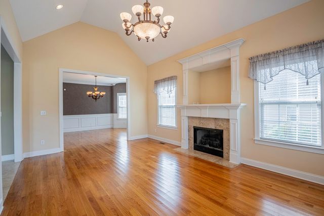 8704 Sunridge Drive, Ooltewah, TN 37363