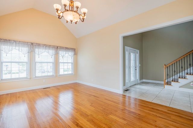 8704 Sunridge Drive, Ooltewah, TN 37363