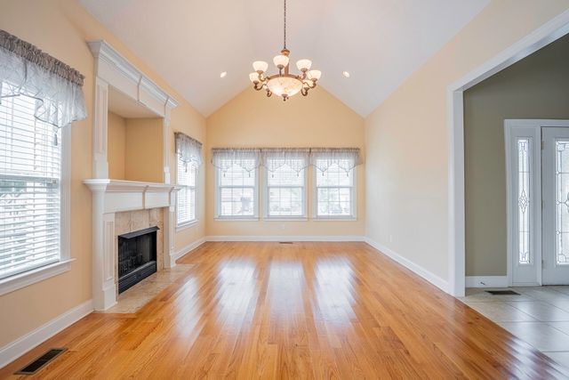 8704 Sunridge Drive, Ooltewah, TN 37363