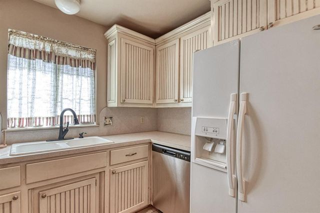 10 Westend Court, Tuttle, OK 73089