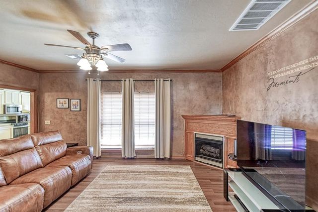 10 Westend Court, Tuttle, OK 73089