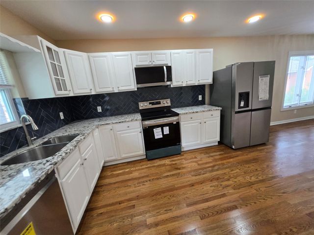 1342 County Road 5003, Cleveland, TX 77327