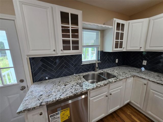 1342 County Road 5003, Cleveland, TX 77327