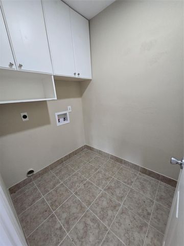 1342 County Road 5003, Cleveland, TX 77327