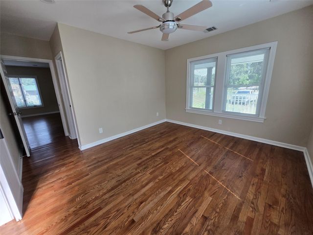 1342 County Road 5003, Cleveland, TX 77327