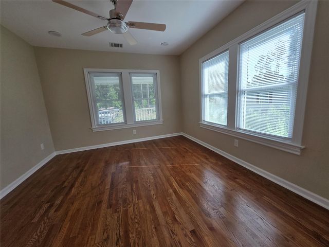 1342 County Road 5003, Cleveland, TX 77327