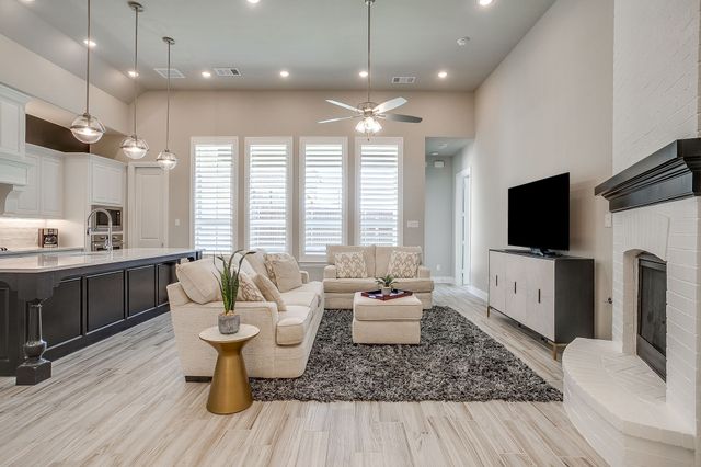 7753 Winterbloom Way, Fort Worth, TX 76123