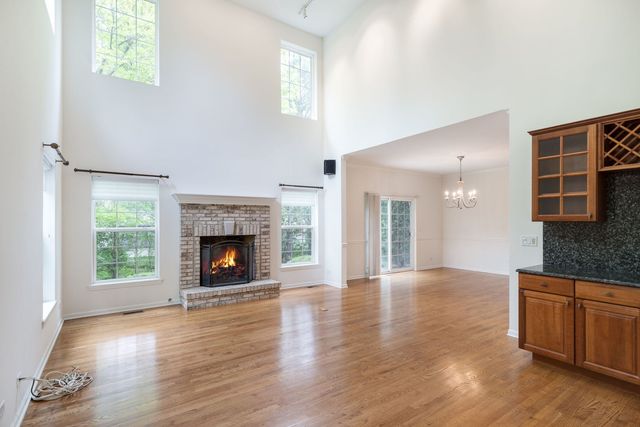 494 W Fontenay Way, Palatine, IL 60067