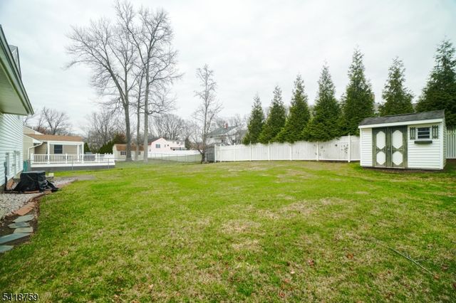 17 Cole Rd, Cedar Grove Twp., NJ 07009