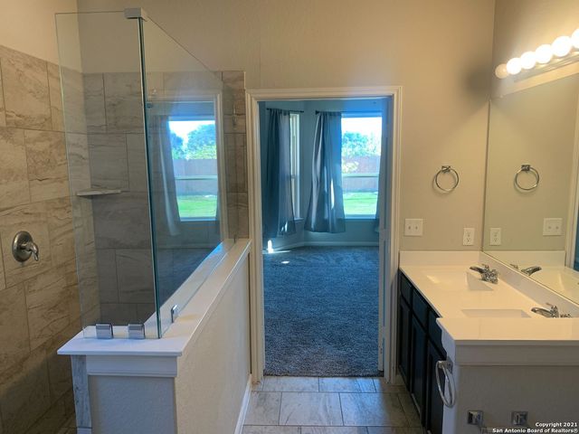 6814 Hibiscus Fls, San Antonio, TX 78218