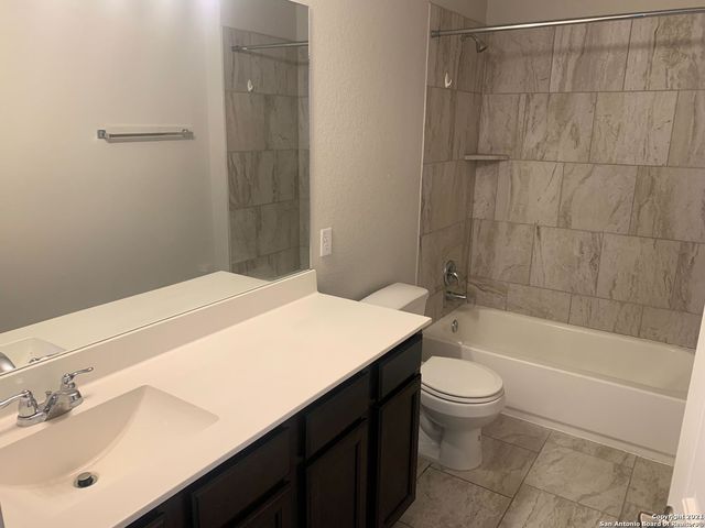 6814 Hibiscus Fls, San Antonio, TX 78218
