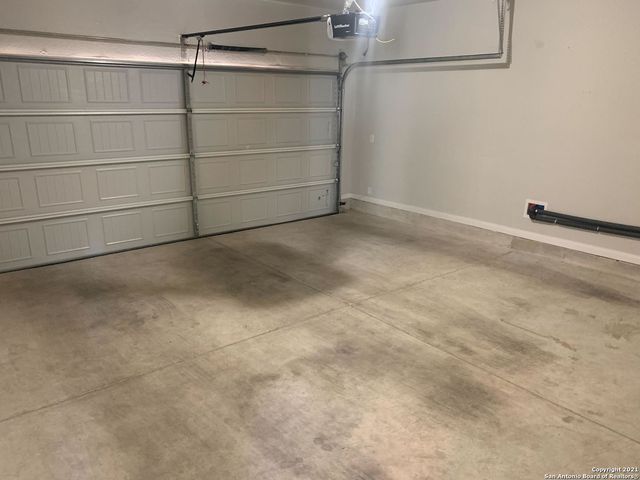 6814 Hibiscus Fls, San Antonio, TX 78218
