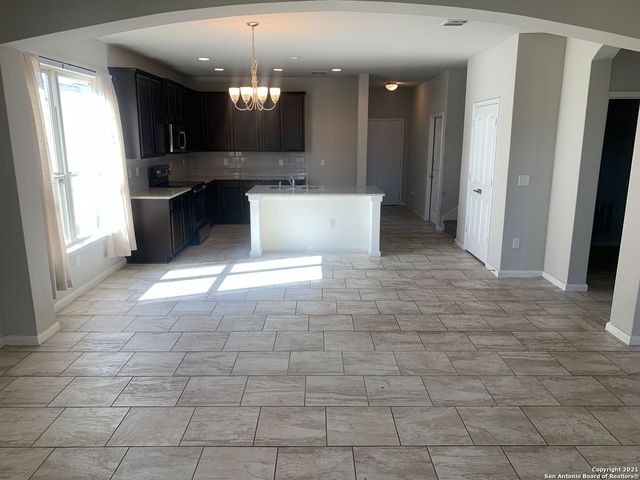6814 Hibiscus Fls, San Antonio, TX 78218