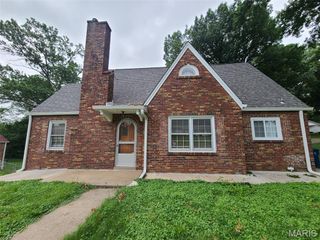 1330 CHAMBERS Road, Dellwood, MO 63135