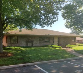 2900 Frank Scott Parkway 9, Belleville, IL 62223