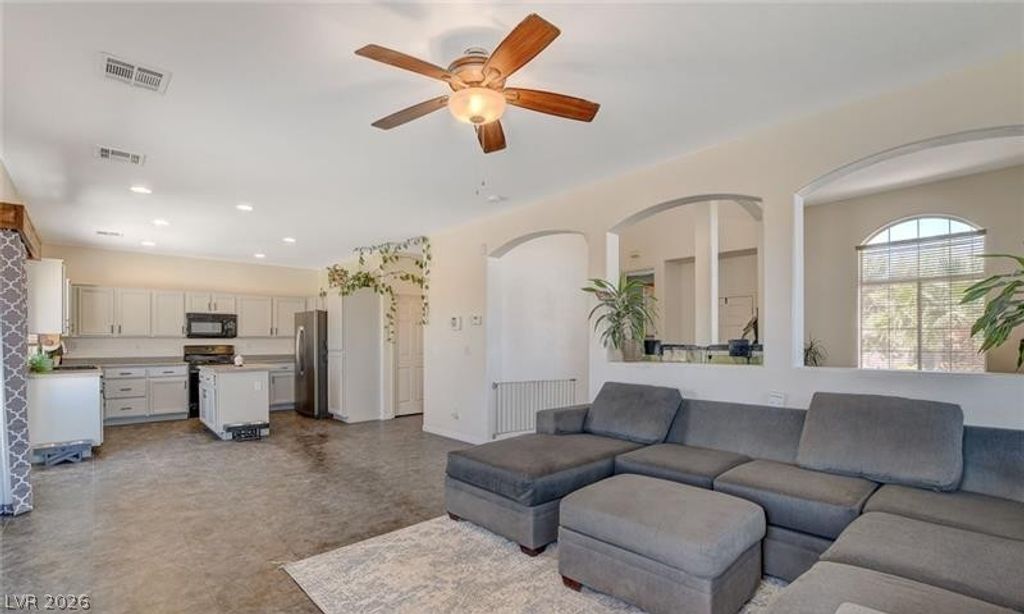 4 Goldleaf Falls Avenue, North Las Vegas, NV 89031 — photo 5