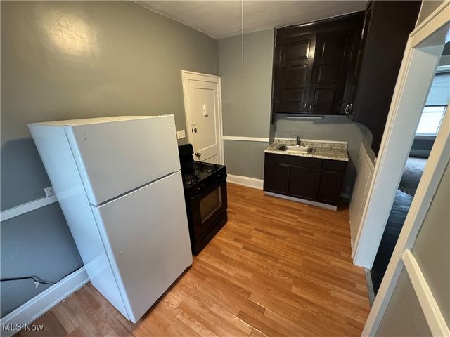 614 E 97th Street, Cleveland, OH 44108