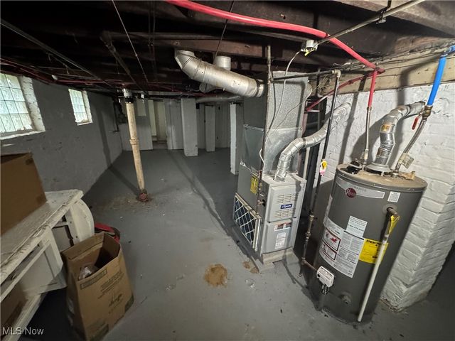 614 E 97th Street, Cleveland, OH 44108