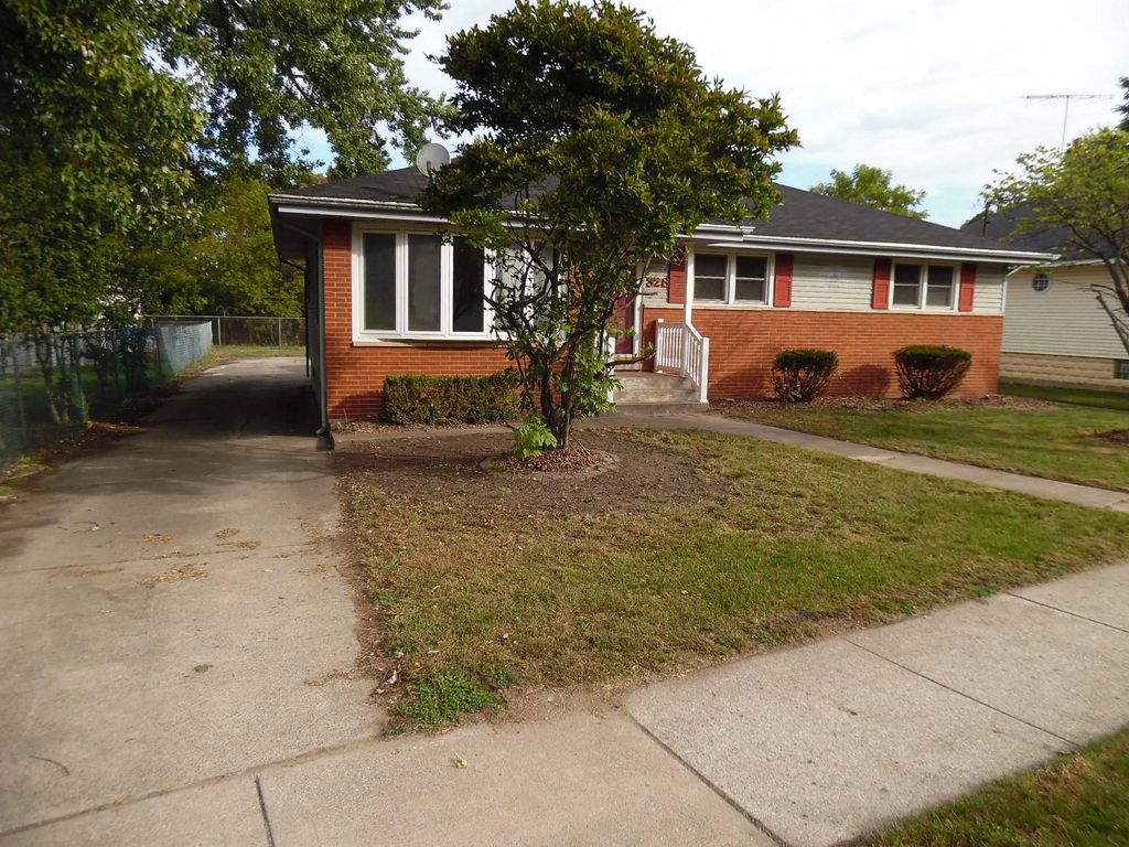 328 E Joliet Street, Schererville, IN 46375