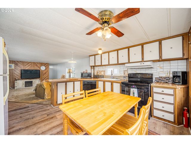 3760 HIGHWAY 101 16, Florence, OR 97439