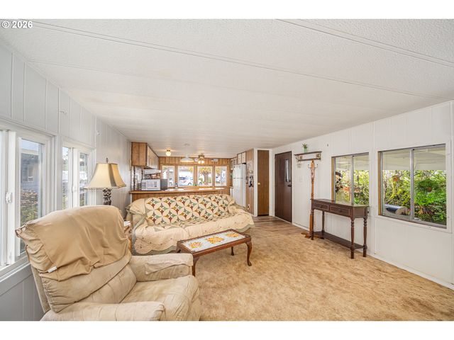 3760 HIGHWAY 101 16, Florence, OR 97439