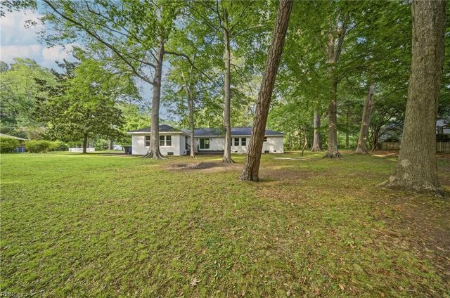 1301 Lakeside RD, Virginia Beach, VA 23455