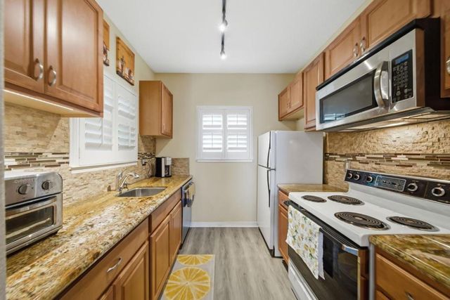 211 S Fremont Street 314, San Mateo, CA 94401