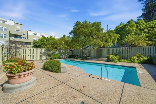 211 S Fremont Street 314, San Mateo, CA 94401