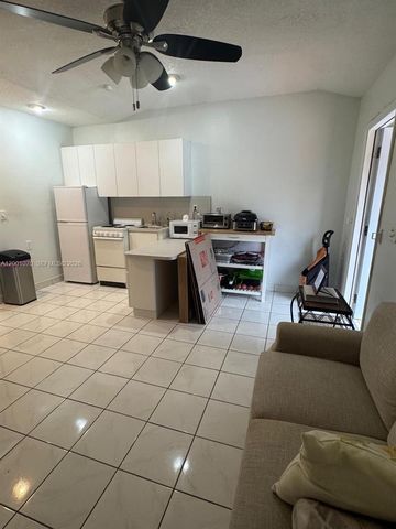 5501 SW 89th Ave 2, Miami, FL 33165