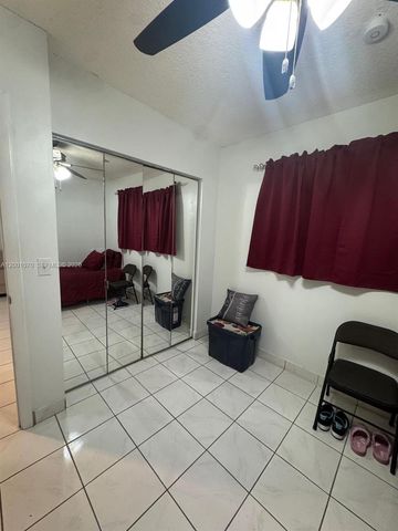 5501 SW 89th Ave 2, Miami, FL 33165