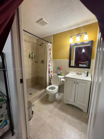 5501 SW 89th Ave 2, Miami, FL 33165