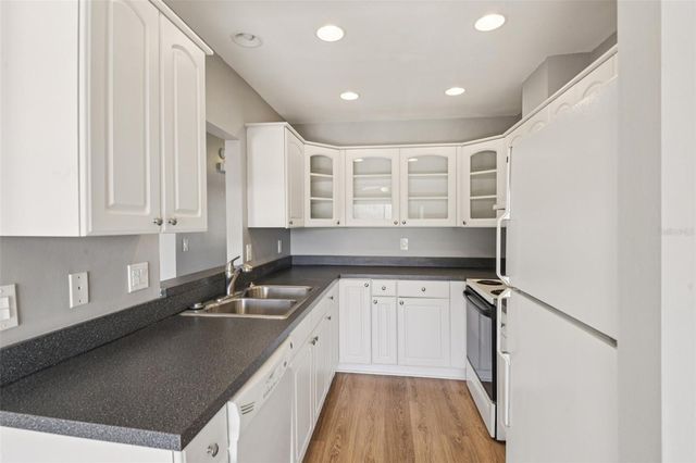 2313 GRENOBLE PLACE, Sun City Center, FL 33573