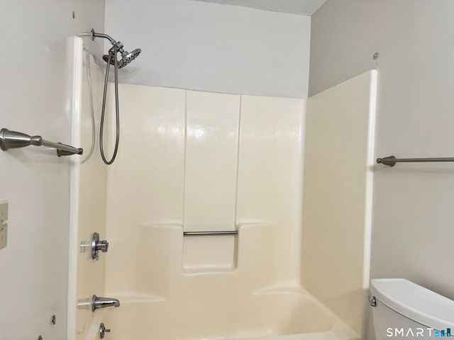 11 Hilltop Drive 11, Simsbury, CT 06089