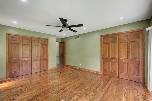 24364 S Volbrecht Road, Crete, IL 60417