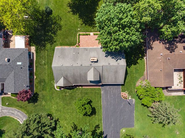 24364 S Volbrecht Road, Crete, IL 60417