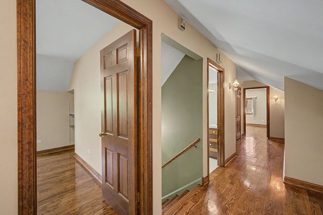 24364 S Volbrecht Road, Crete, IL 60417