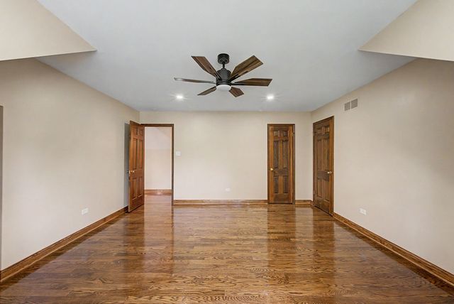 24364 S Volbrecht Road, Crete, IL 60417