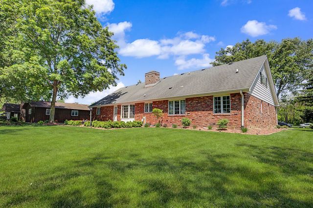 24364 S Volbrecht Road, Crete, IL 60417