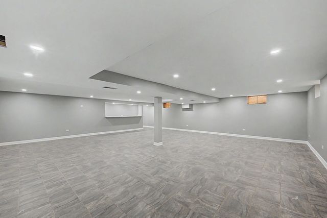24364 S Volbrecht Road, Crete, IL 60417