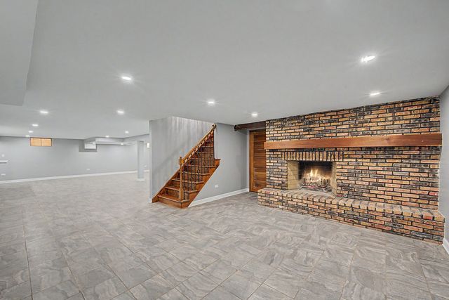24364 S Volbrecht Road, Crete, IL 60417